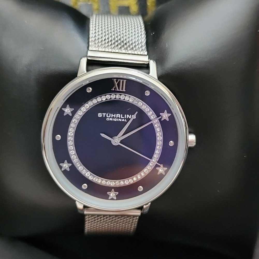 STUHRLING WOMAN'S LUXURY WATCH